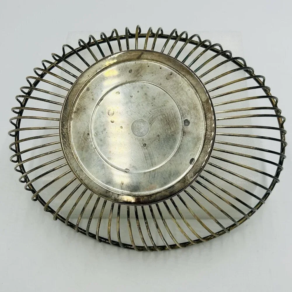 Godinger Wire Bread Basket Silver Plated Fruit Bowl 10” X 8.5” Oval Shaped Bowl